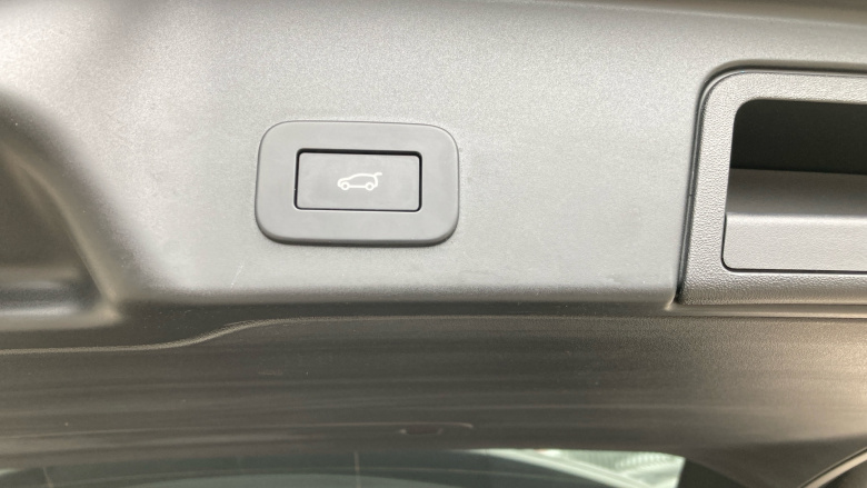 Land Rover Range Rover Evoque 1.5 P300e R-Dynamic SE 5dr Auto Hatchback